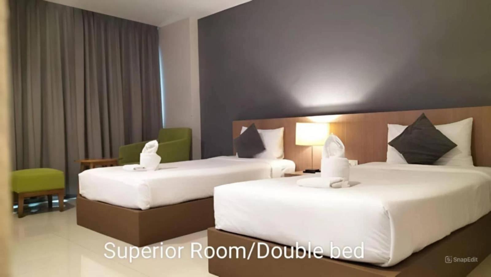 S Tara Grand Hotell Surat Thani Exteriör bild