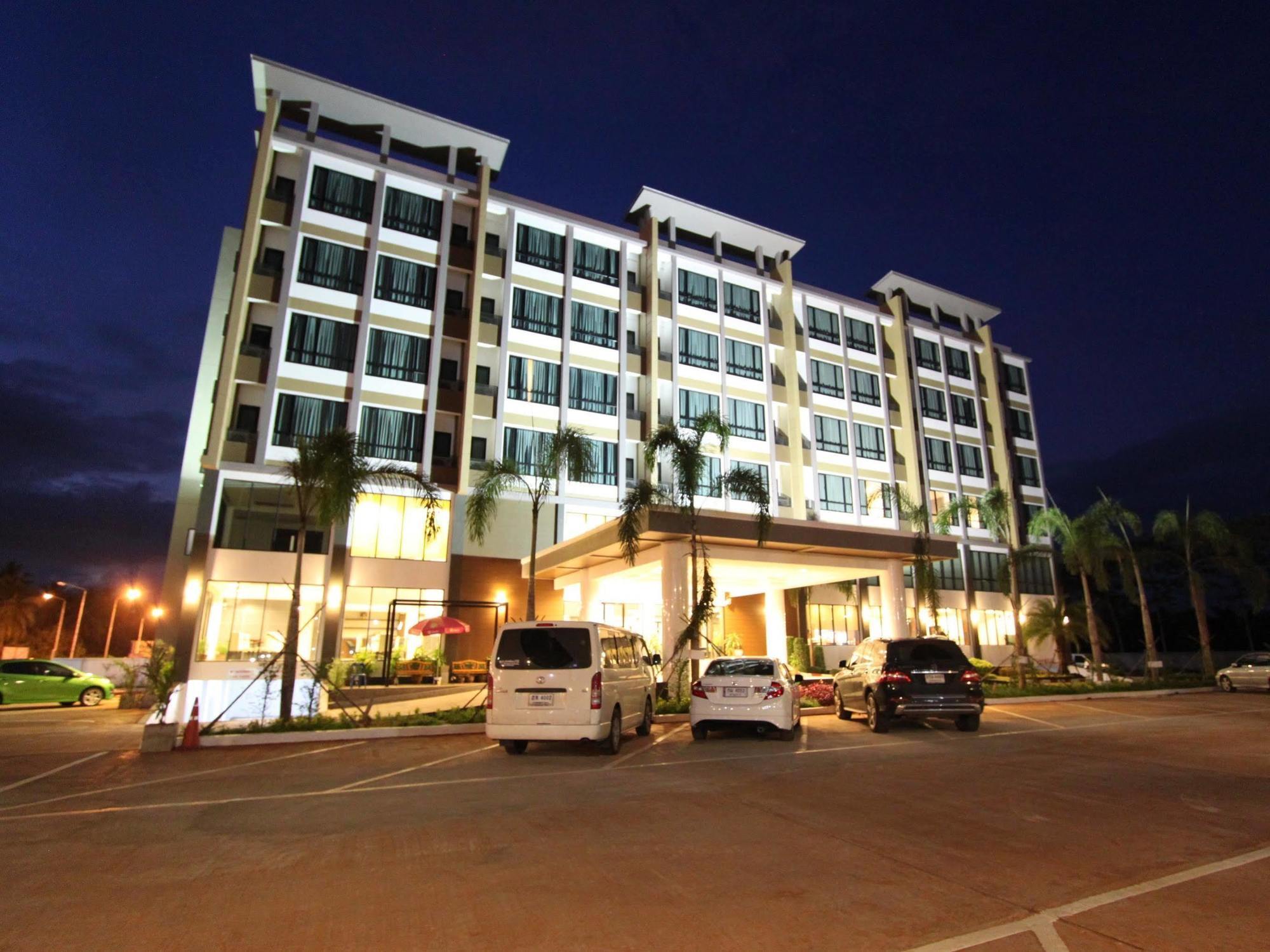 S Tara Grand Hotell Surat Thani Exteriör bild